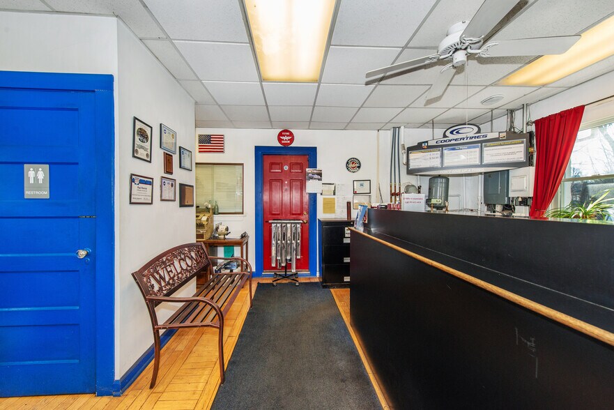 More Photos Of 209 S Maple Ave, Ridgewood Auto Repair For Sale