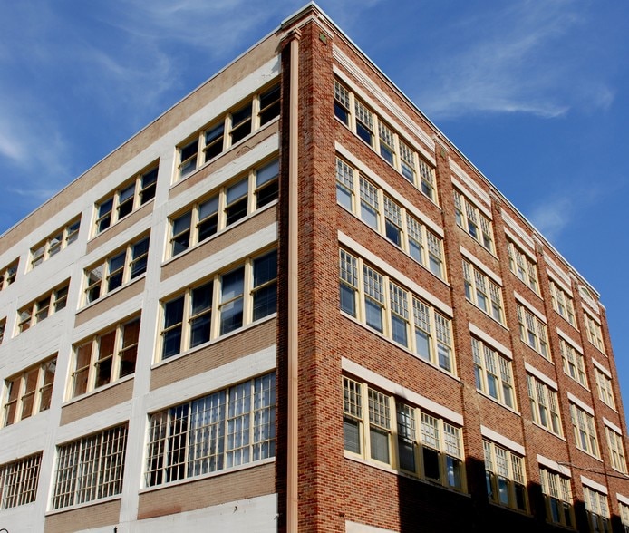 More Photos Of 2001 N Lamar St, Dallas Loft Creative Space For Lease