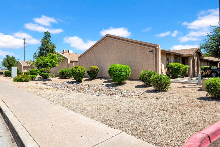 More Photos Of 3027-3045 E Grandview Rd, Phoenix Apartments For Sale