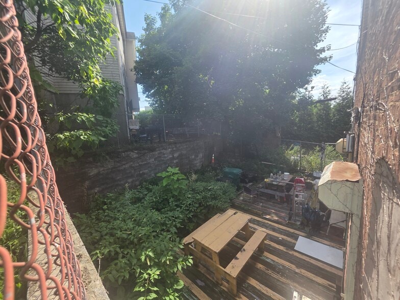More Photos Of 721 Springfield Ave, Newark Storefront Retail Residential For Sale