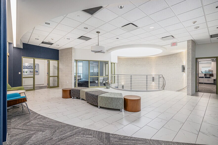 More Photos Of 1825 S Park St, Kalamazoo Medical For Lease