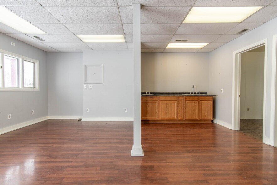 More Photos Of 43748/43752 NY-12 Rt, Alexandria Bay Freestanding For Sale
