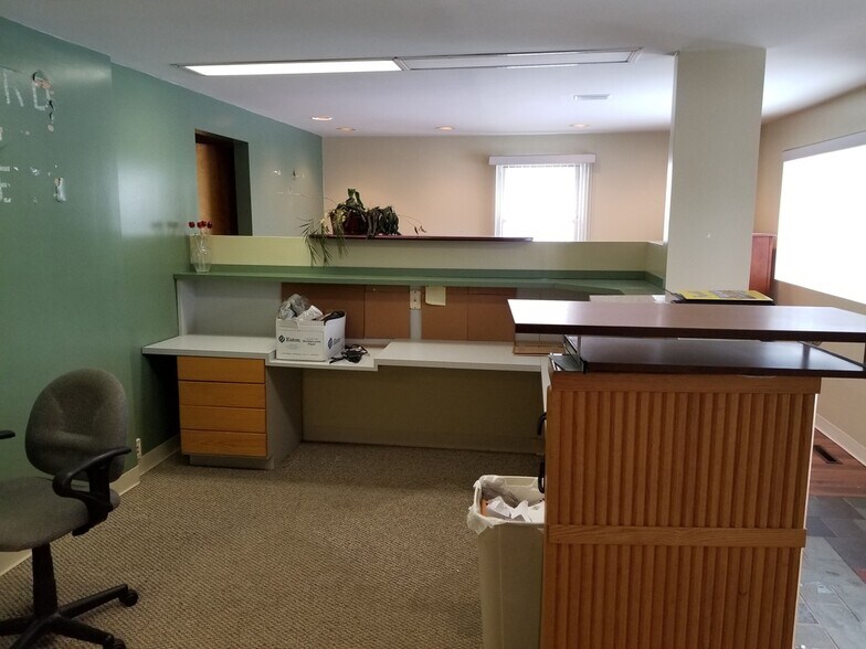 More Photos Of 3800 Harlem Rd, Cheektowaga Office For Lease