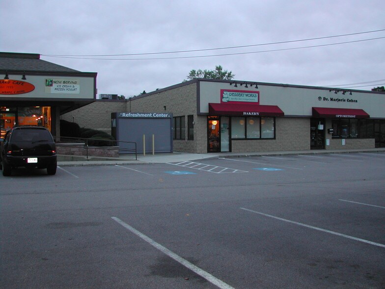 More Photos Of 36-76 Vanderbilt Ave, Norwood Storefront For Lease