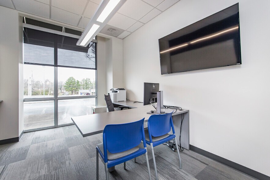 More Photos Of 208 E Kiehl Ave, North Little Rock Office For Sale