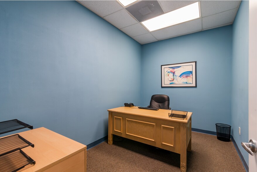 More Photos Of 1741-1759 N University Dr, Pembroke Pines Storefront Retail Office For Sale