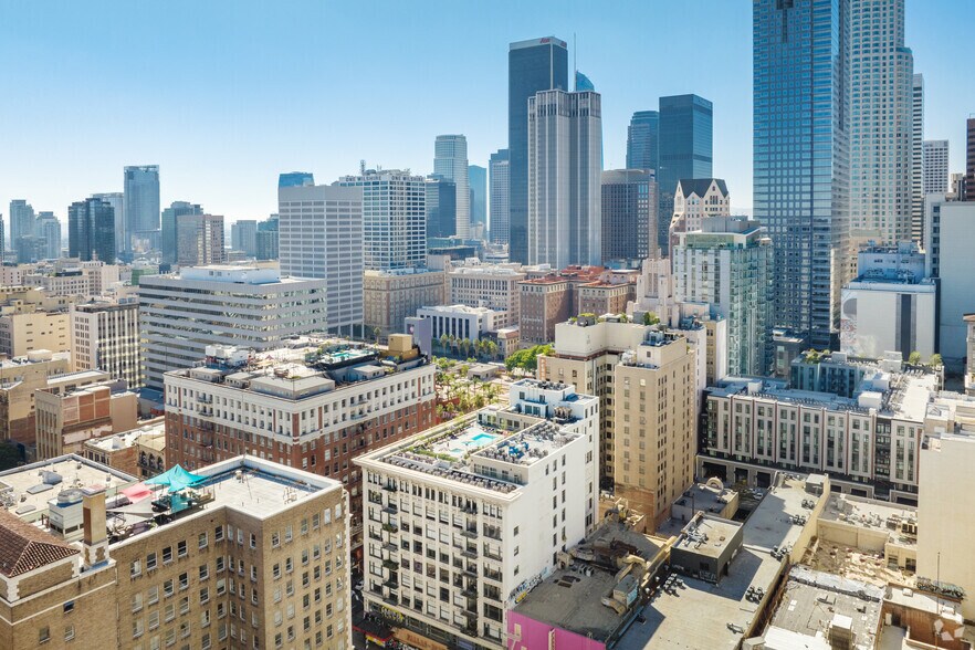 More Photos Of 449 S Broadway, Los Angeles Apartments For Sale