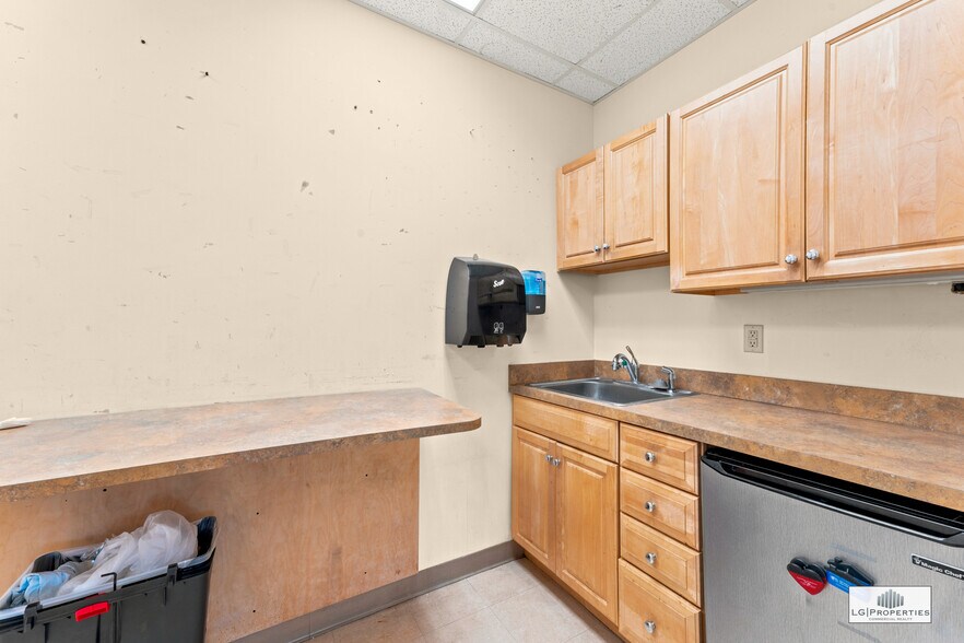 More Photos Of 475 Highway 70, Lakewood Medical For Lease