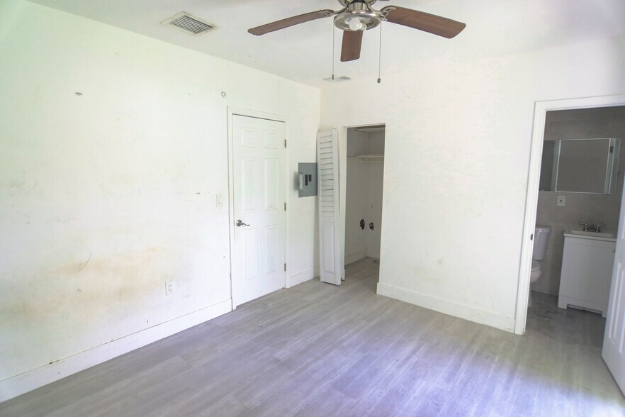 More Photos Of 270 NW 35th St, Miami Land For Sale