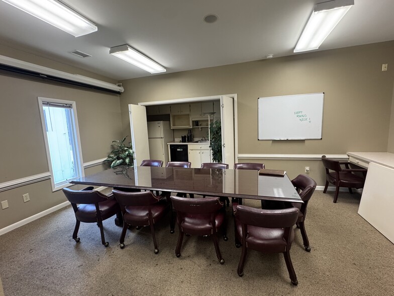 More Photos Of 2320 Cosgrove Ave, North Charleston Office Residential For Sale