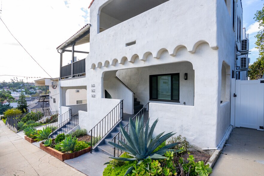 More Photos Of 1637-1639 1/2 Micheltorena St, Los Angeles Apartments For Sale