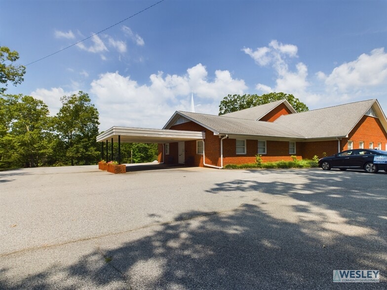 More Photos Of 2405 Bellemeade St, High Point Religious Facility For Sale