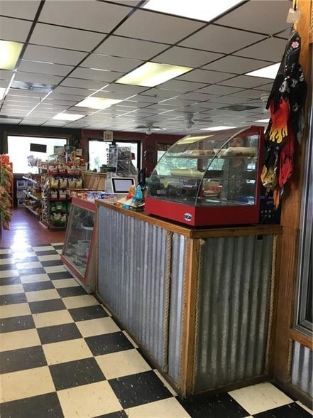More Photos Of 28 Indian Hwy 144, Broken Bow Truck Stop For Sale