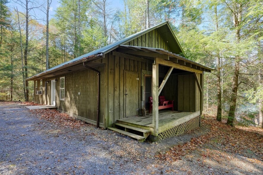 More Photos Of 400 Mulberry Gap Rd, Ellijay Hospitality For Sale