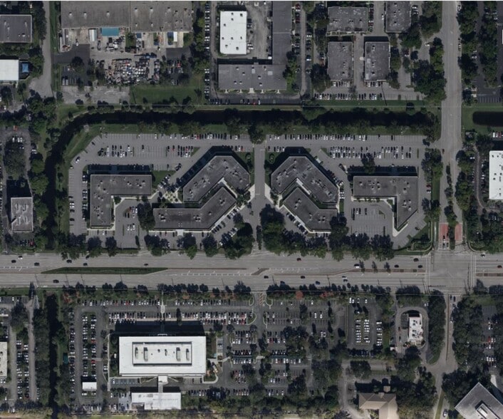 More Photos Of 3333 W Commercial Blvd, Fort Lauderdale Medical For Sale