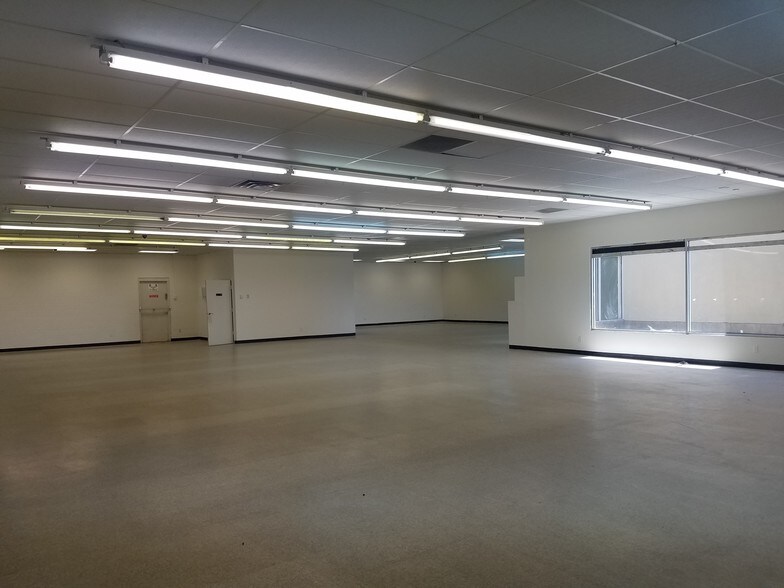 More Photos Of 1016 Juan Tabo Blvd NE, Albuquerque General Retail For Lease