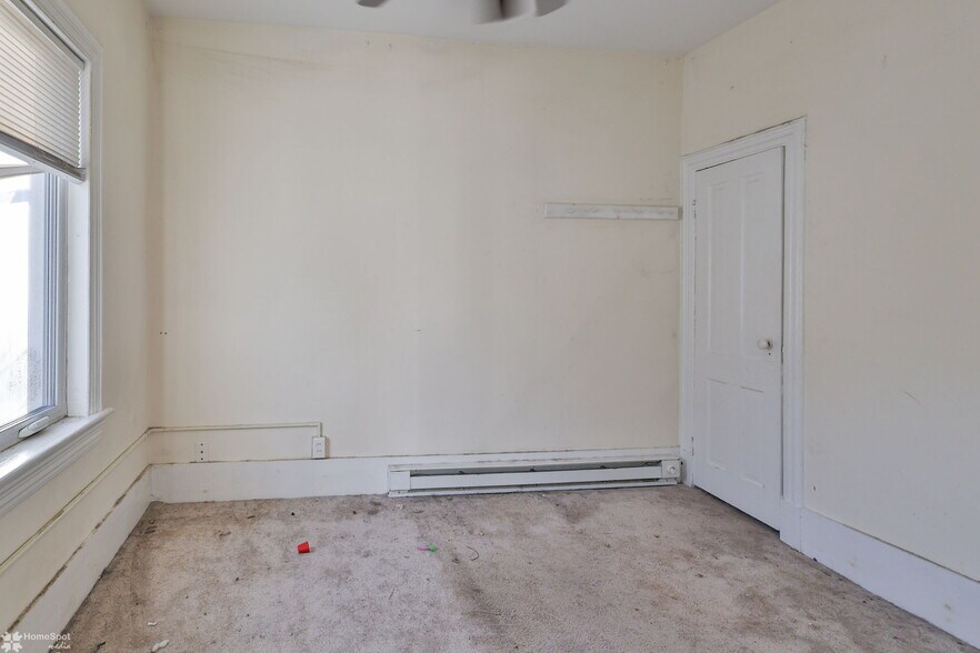 More Photos Of 38 W Central Ave, Bangor Apartments For Sale