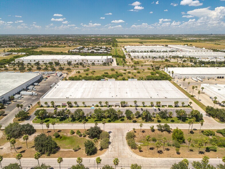 More Photos Of 5200 George McVay Dr, McAllen Distribution For Lease