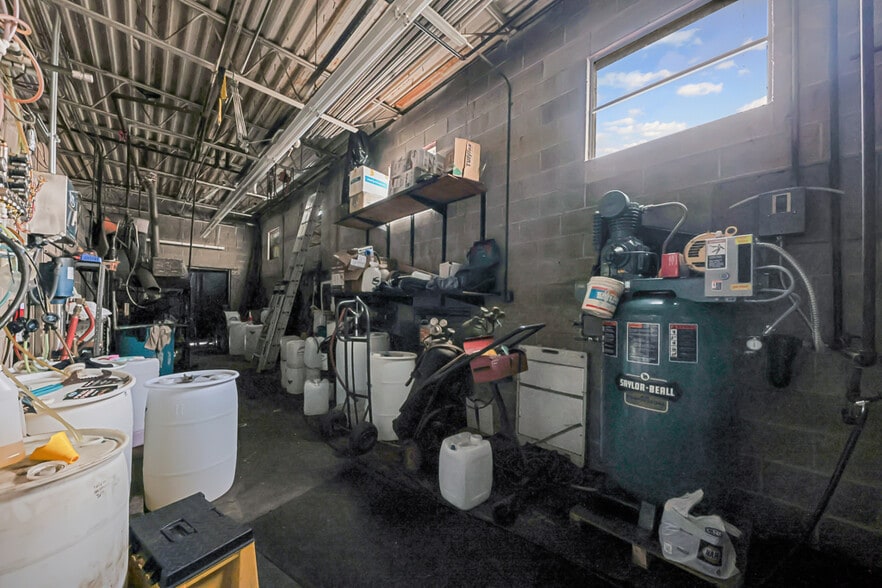 More Photos Of 44 E Harrison St, Alliance Carwash For Sale