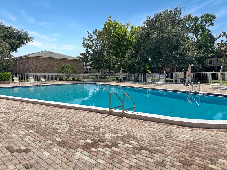 More Photos Of 508 Banyon Tree Cir, Maitland Multifamily For Sale
