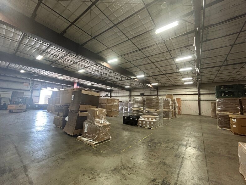 More Photos Of 2301 N Bendix Dr, South Bend Unknown For Lease