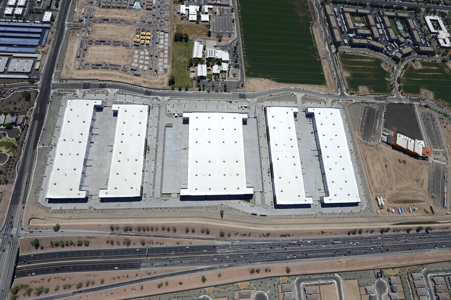 More Photos Of 3570 N 93rd Ave, Phoenix Warehouse For Sale
