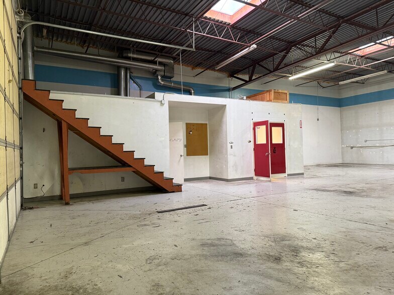 More Photos Of 6667 S Cottonwood St, Salt Lake City Warehouse For Lease