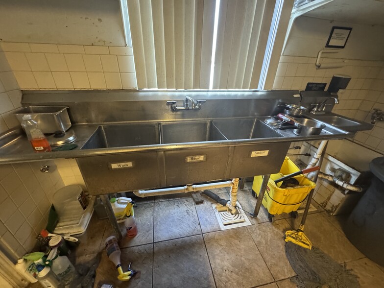 More Photos Of 7180 S US Highway 1, Port Saint Lucie Storefront Retail Office For Sale