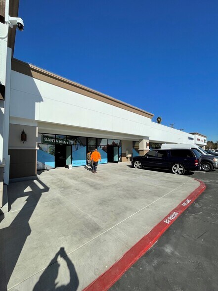 More Photos Of 2525-2603 Westminster Ave, Santa Ana Unknown For Lease