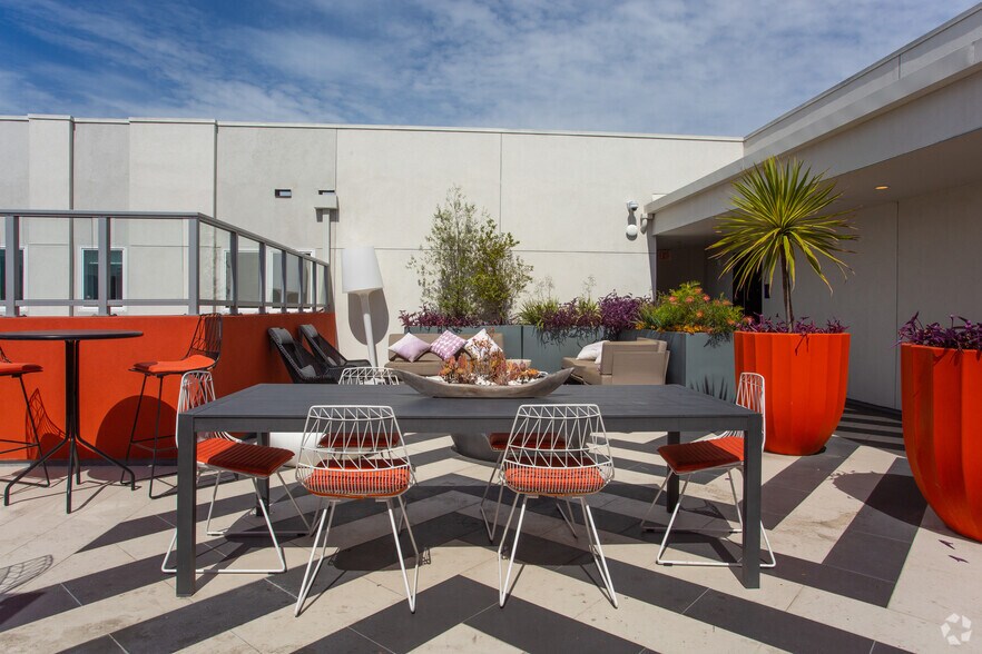 More Photos Of 11405 Chandler Blvd, North Hollywood Apartments For Sale