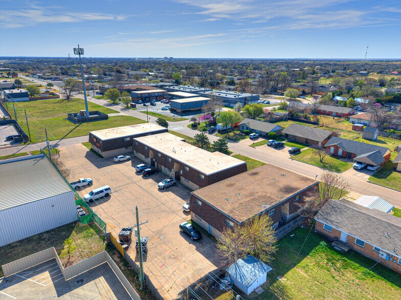 More Photos Of 6401 NW Oak Ave, Lawton Apartments For Sale