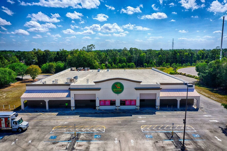 Primary Photo Of 18731-18751 Three Oaks Pky, Fort Myers Unknown For Lease