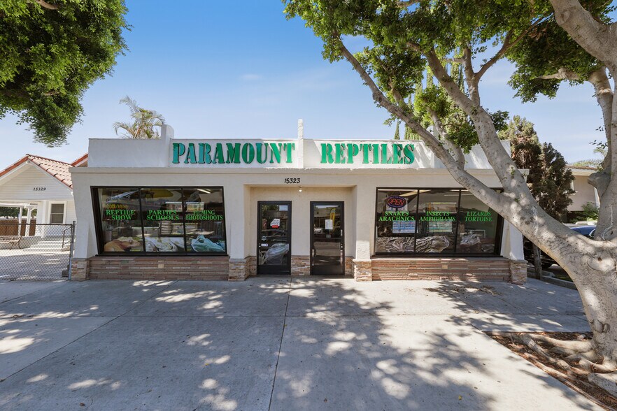 Primary Photo Of 15323 Paramount Blvd, Paramount General Retail For Sale