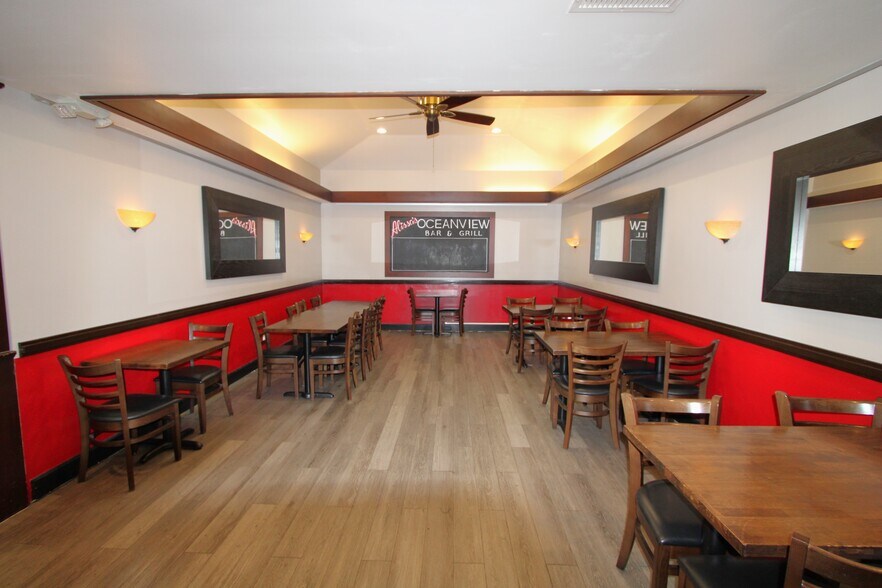 More Photos Of 3818-3824 Ocean View Blvd, Montrose Storefront Retail Office For Lease