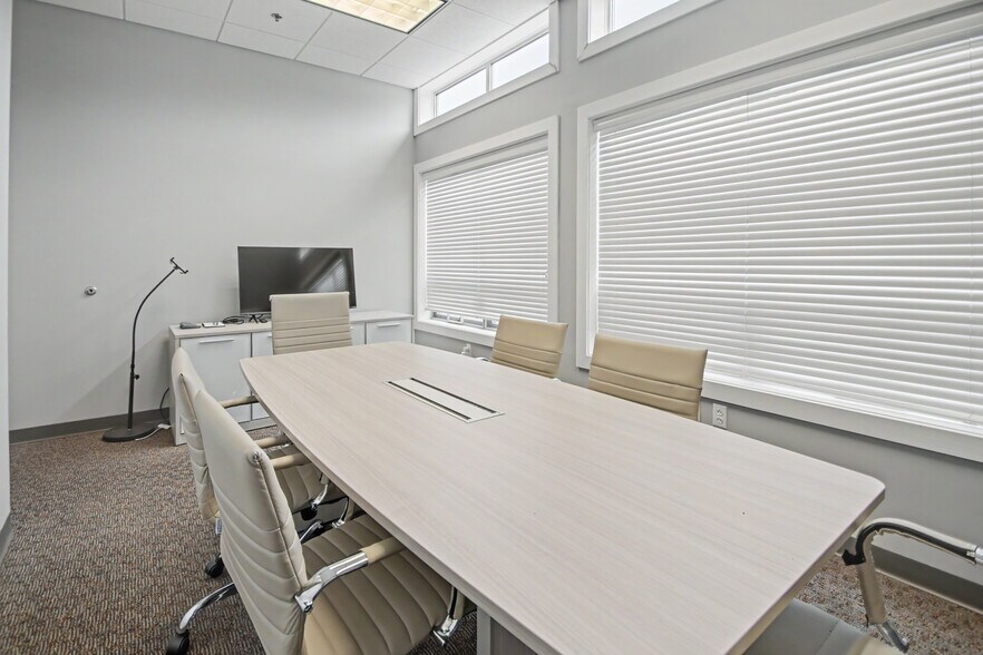 More Photos Of 1600 Horizon Dr, Chalfont Office For Sale