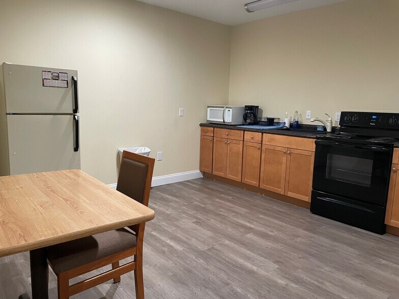 More Photos Of 754 N President St, Jackson Office Residential For Sale