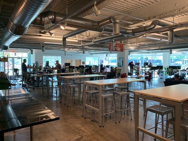 More Photos Of 125 W 4th St, Royal Oak Storefront Retail Office For Lease