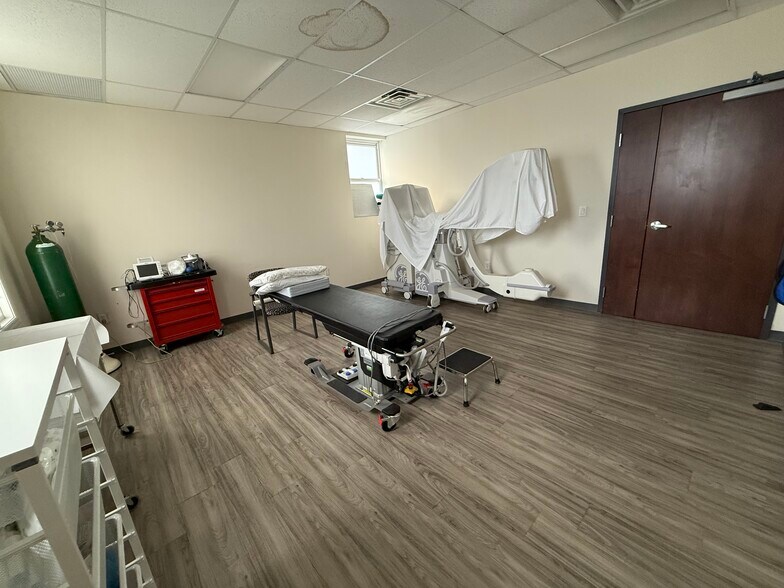 More Photos Of 294-298 State St, Hackensack Medical For Sale