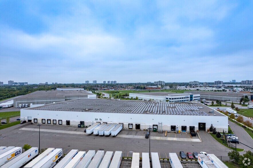 More Photos Of 200 First Gulf Blvd, Brampton Warehouse For Lease