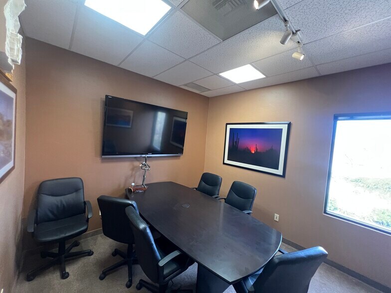 More Photos Of 2292 W Magee Rd, Tucson Coworking Space