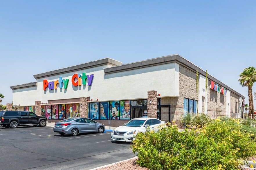More Photos Of 2001-2351 N Rainbow Blvd, Las Vegas Unknown For Lease