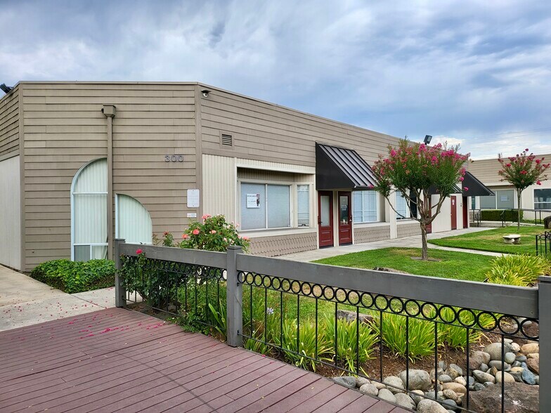 More Photos Of 8300 Fair Oaks Blvd, Carmichael Office For Sale