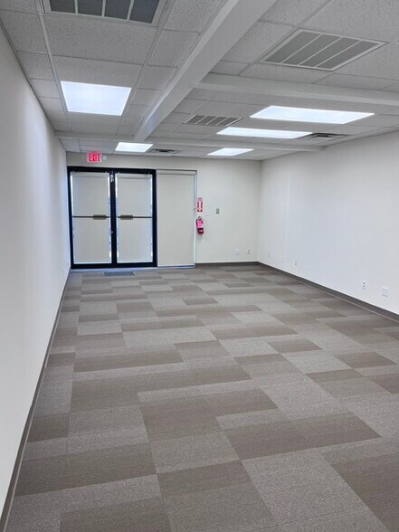 More Photos Of 3006 Mount Vernon Rd, Hurricane Office Residential For Sale