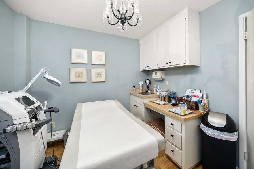 More Photos Of 1050 Las Tablas Rd, Templeton Medical For Lease