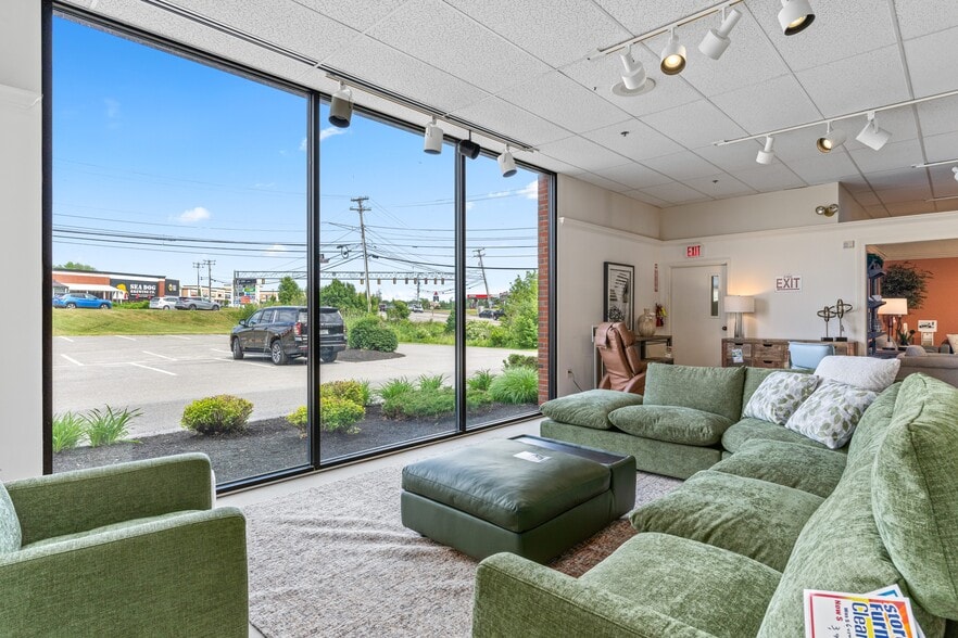 More Photos Of 130 Western Ave, South Portland Freestanding For Sale