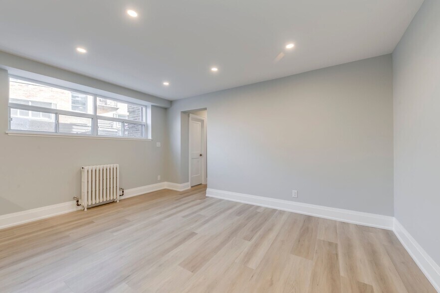 More Photos Of , Mississauga Multifamily For Sale