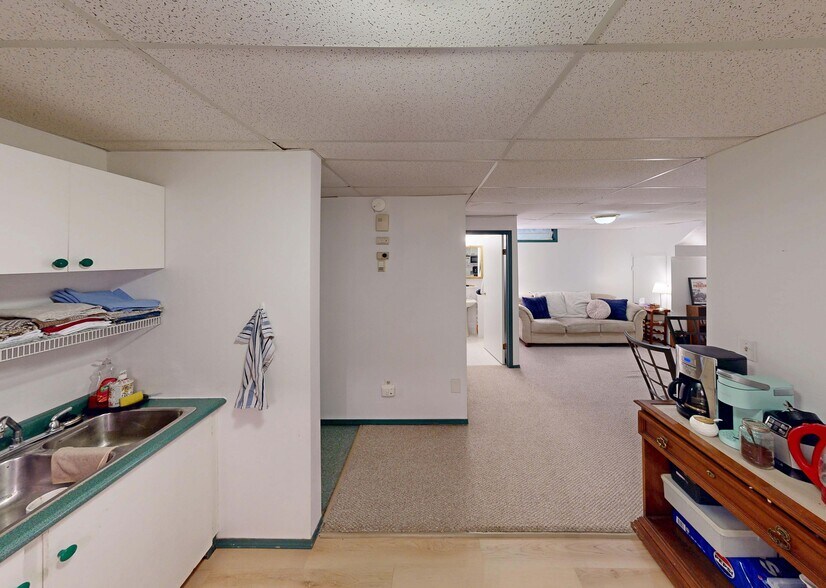 More Photos Of 10941 81 Av NW, Edmonton Dormitory For Sale