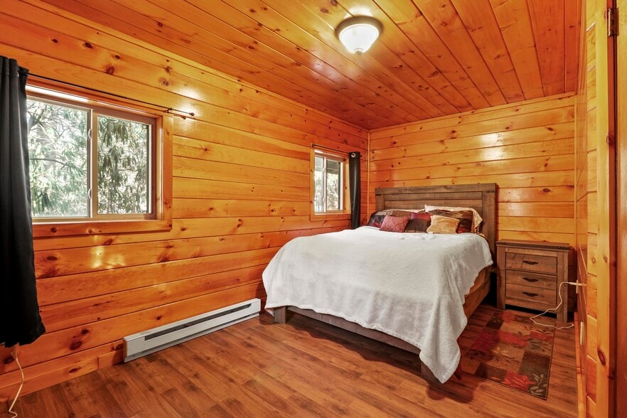 More Photos Of 9933 Bear Creek Blvd, Bear Creek Township Restaurant For Sale