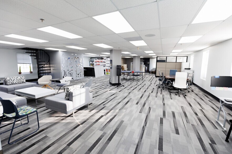 More Photos Of 8409 Baymeadows Rd, Jacksonville Office For Sale