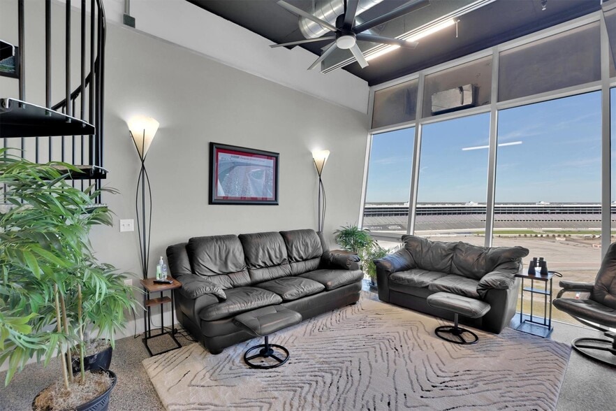 More Photos Of 3575 Lone Star Cir, Fort Worth Apartments For Sale